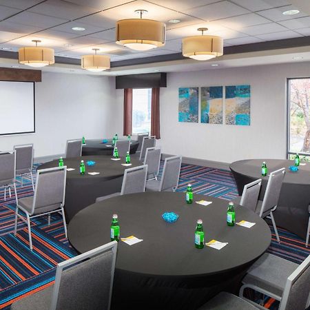 Hampton Inn By Hilton Garden City Long Island מראה חיצוני תמונה