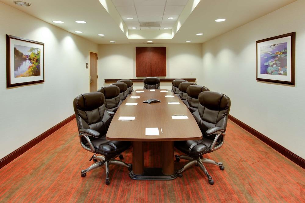 Hampton Inn By Hilton Garden City Long Island מראה חיצוני תמונה