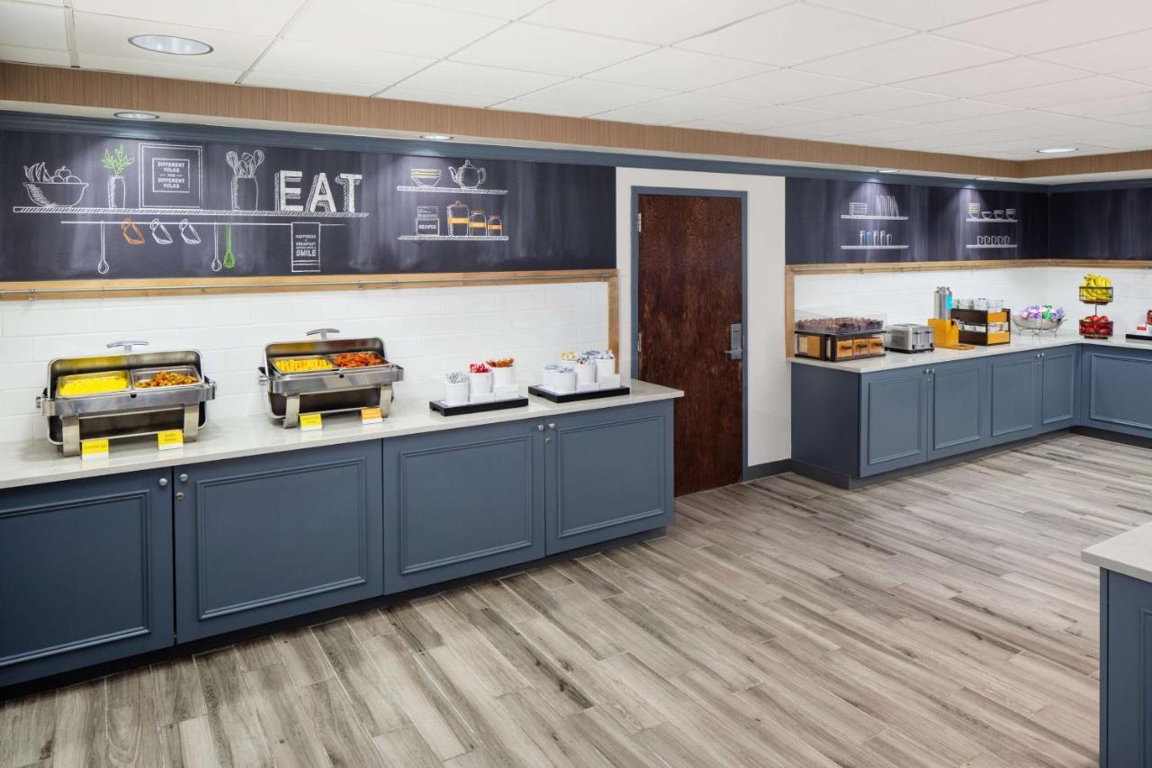 Hampton Inn By Hilton Garden City Long Island מראה חיצוני תמונה