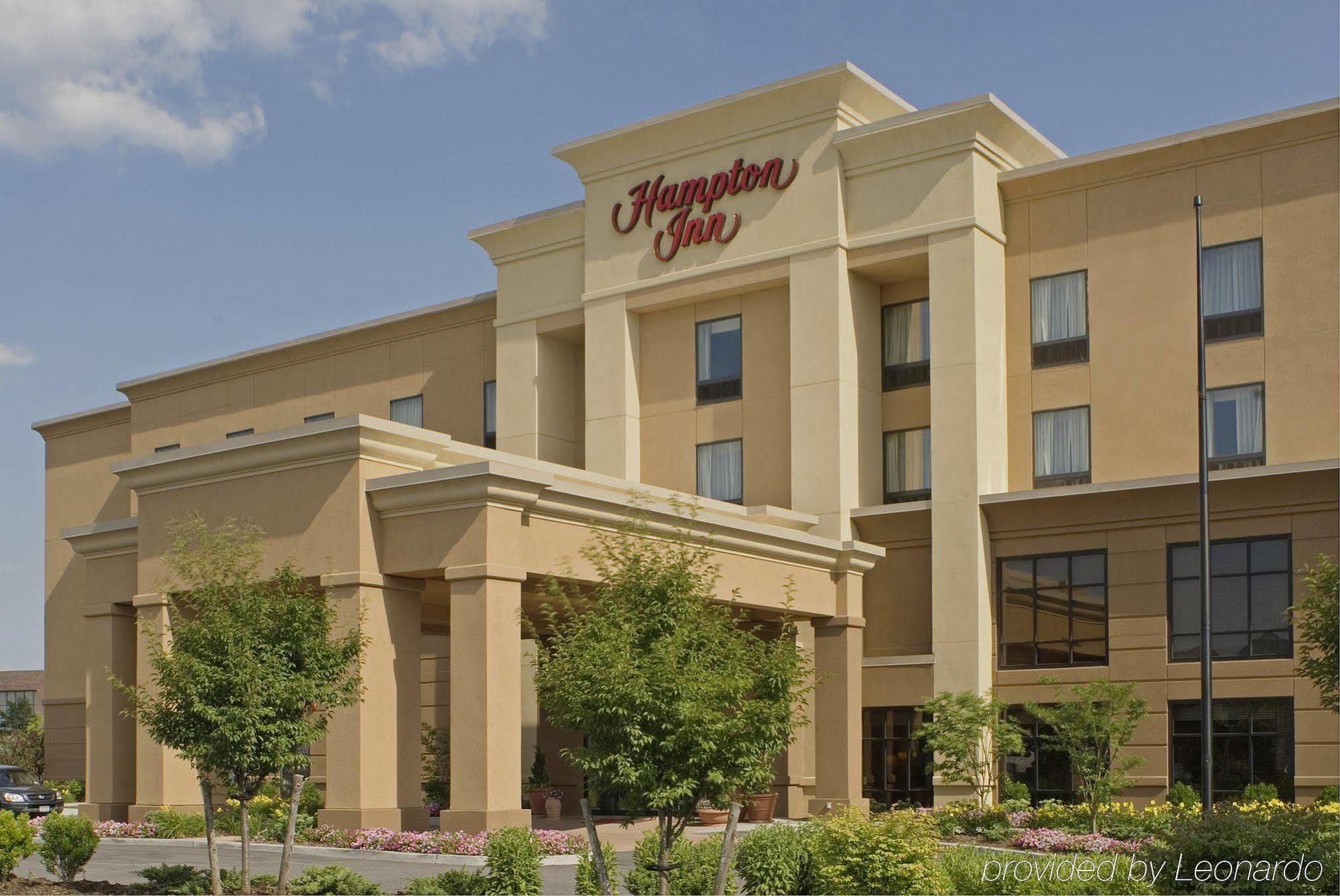 Hampton Inn By Hilton Garden City Long Island מראה חיצוני תמונה